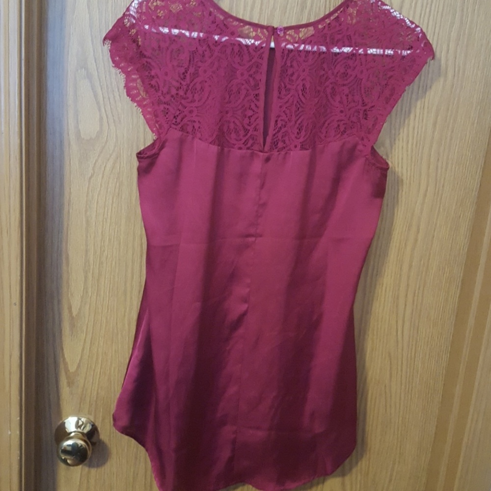 Top - Picture 2 of 2